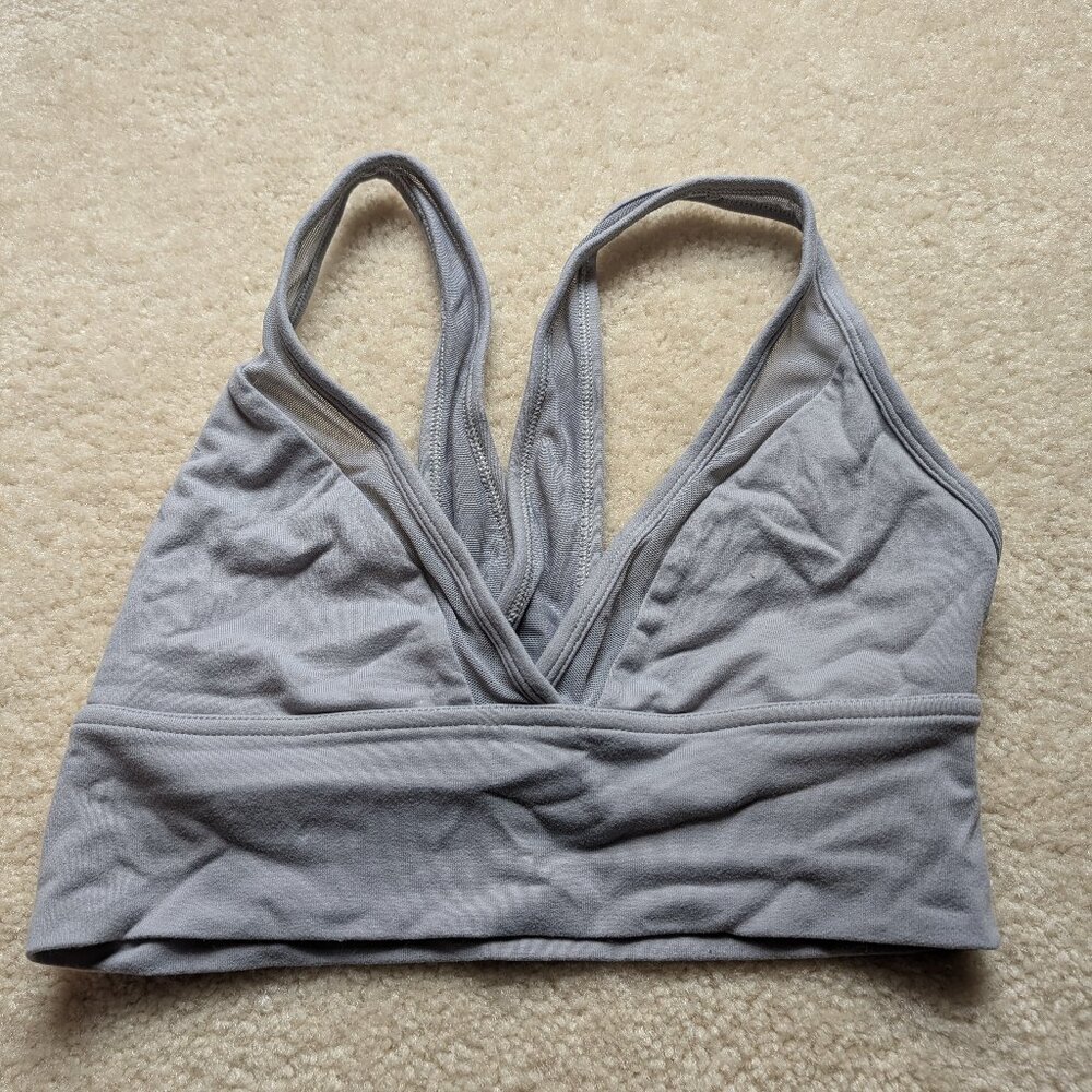 Women’s Grey Wireless V-Neck Bralette